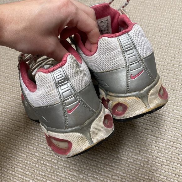 Nike Silver and Pink Max Air Sneakers (size 7) - Picture 6 of 10